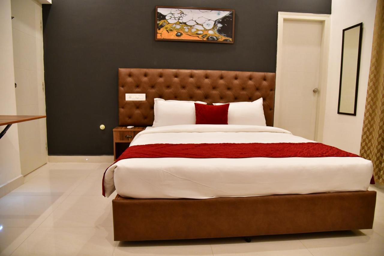 Xcel Luxury Hotel Apartments-Home Living Redefined Mysore Luaran gambar