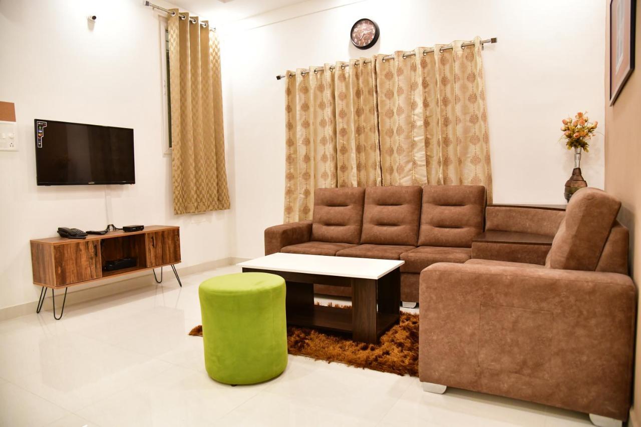 Xcel Luxury Hotel Apartments-Home Living Redefined Mysore Luaran gambar