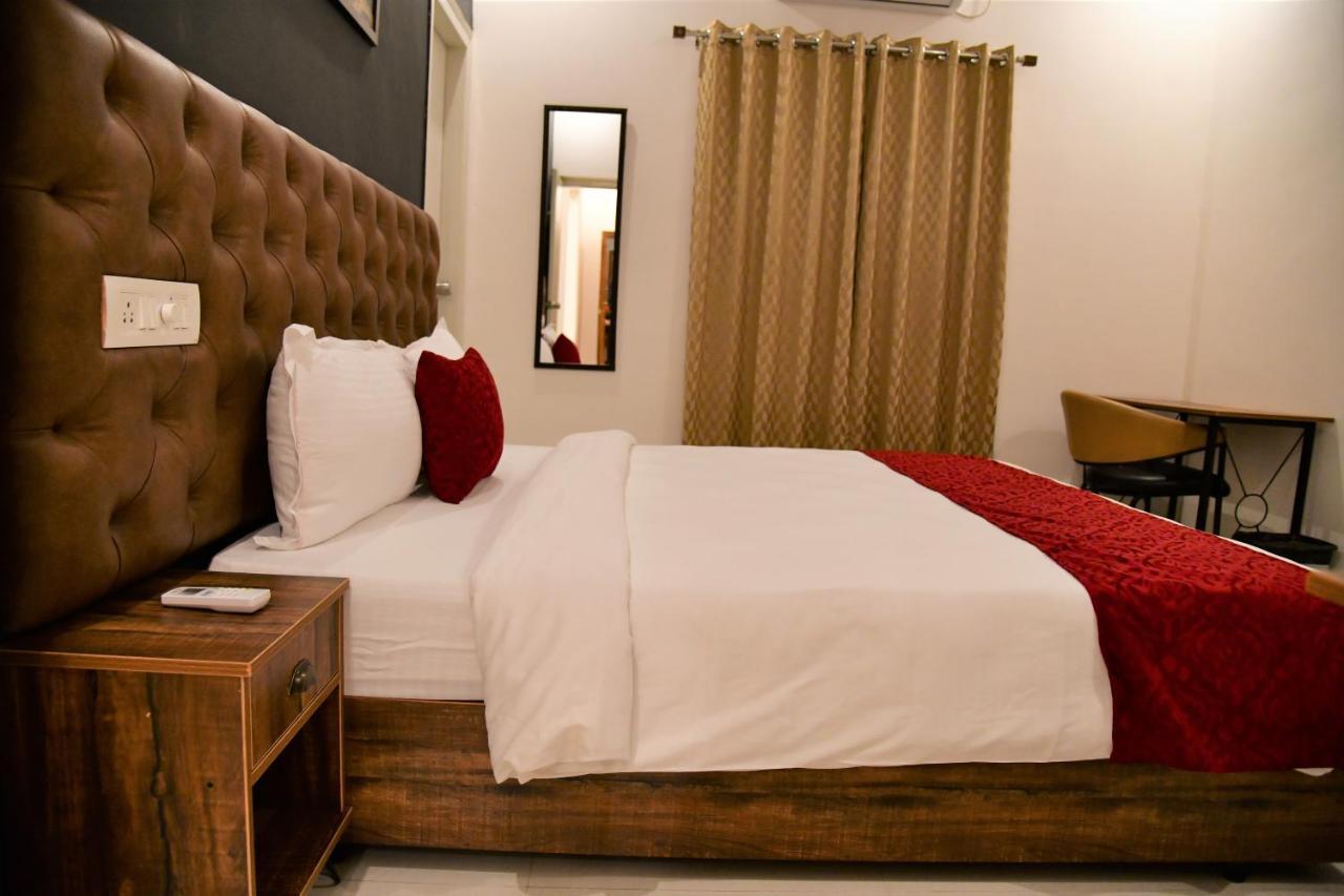 Xcel Luxury Hotel Apartments-Home Living Redefined Mysore Luaran gambar