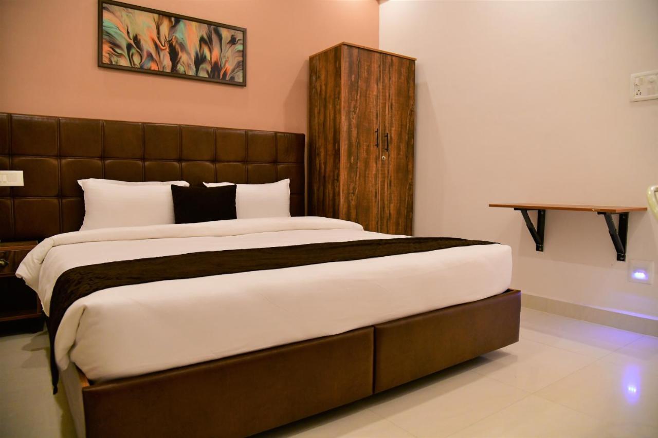 Xcel Luxury Hotel Apartments-Home Living Redefined Mysore Luaran gambar
